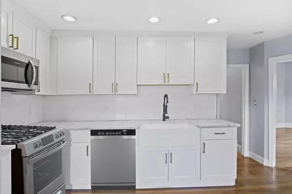 Boston, MA 02121,52 Intervale St