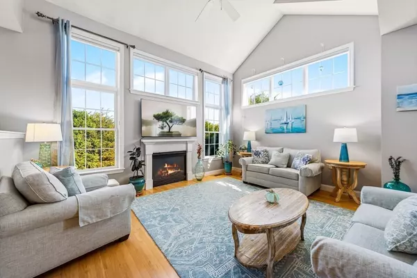 Clinton, MA 01510,602 Devenwood Way #602