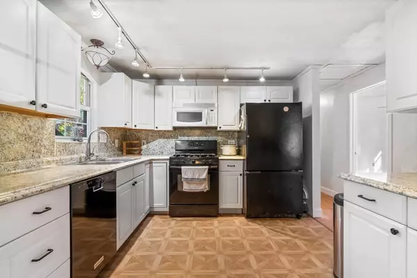 Merrimac, MA 01860,3 West Parish Lane