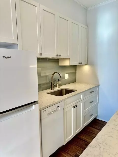 Cambridge, MA 02138,16 Chauncey St. #41
