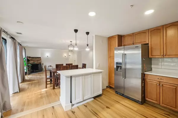 Acton, MA 01718,237 Brown Bear Crossing #237