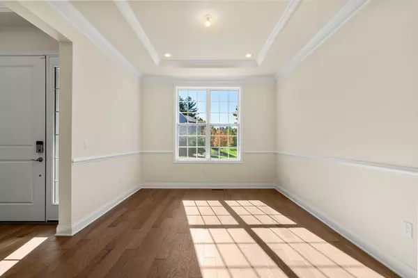 Millis, MA 02054,3 Jameson Dr #3