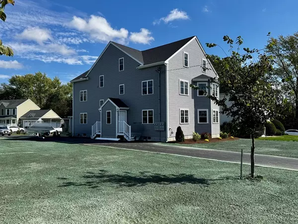 78 Arlington St #3, Taunton, MA 02780