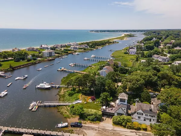 41 Hayward Rd, Barnstable, MA 02632