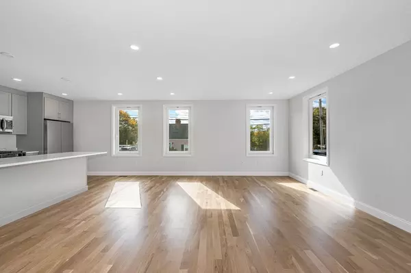 Medford, MA 02155,3 Pleasant St #1