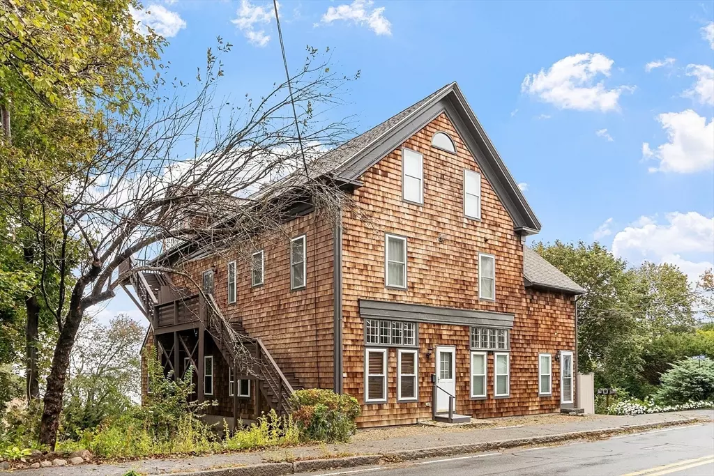 Rockport, MA 01966,105 Granite Street #3