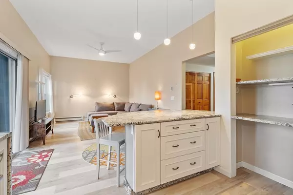 Rockport, MA 01966,105 Granite Street #3