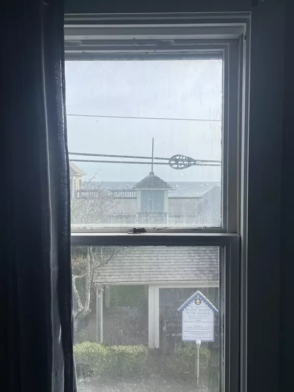 Provincetown, MA 02657,512 Commercial St