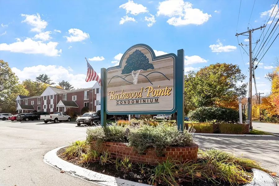 21 Clarks Rd #203, Amesbury, MA 01913