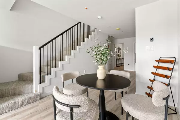 Boston, MA 02131,602 Canterbury #13