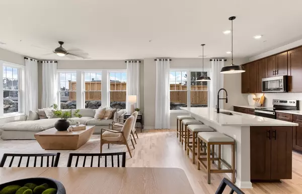 Canton, MA 02021,30 Coppersmith Way #201
