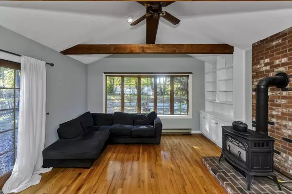 West Springfield, MA 01089,148 Craiwell Ave