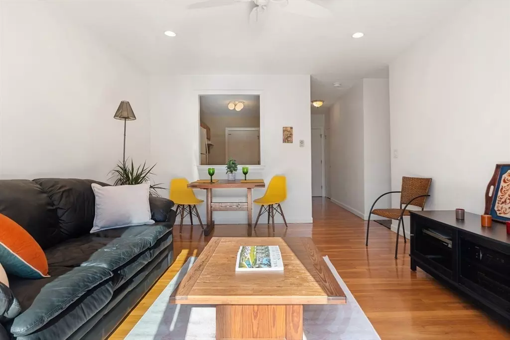 Boston, MA 02124,22 Branchfield St. #4-1