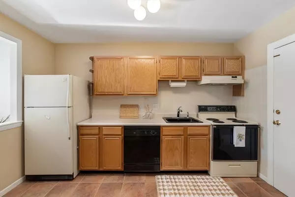 Boston, MA 02124,22 Branchfield St. #4-1