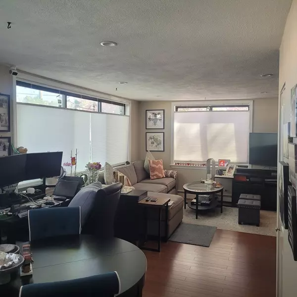 Newton, MA 02460,935 Washington St #7