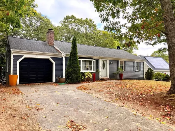 86 Arrowhead Dr, Barnstable, MA 02601