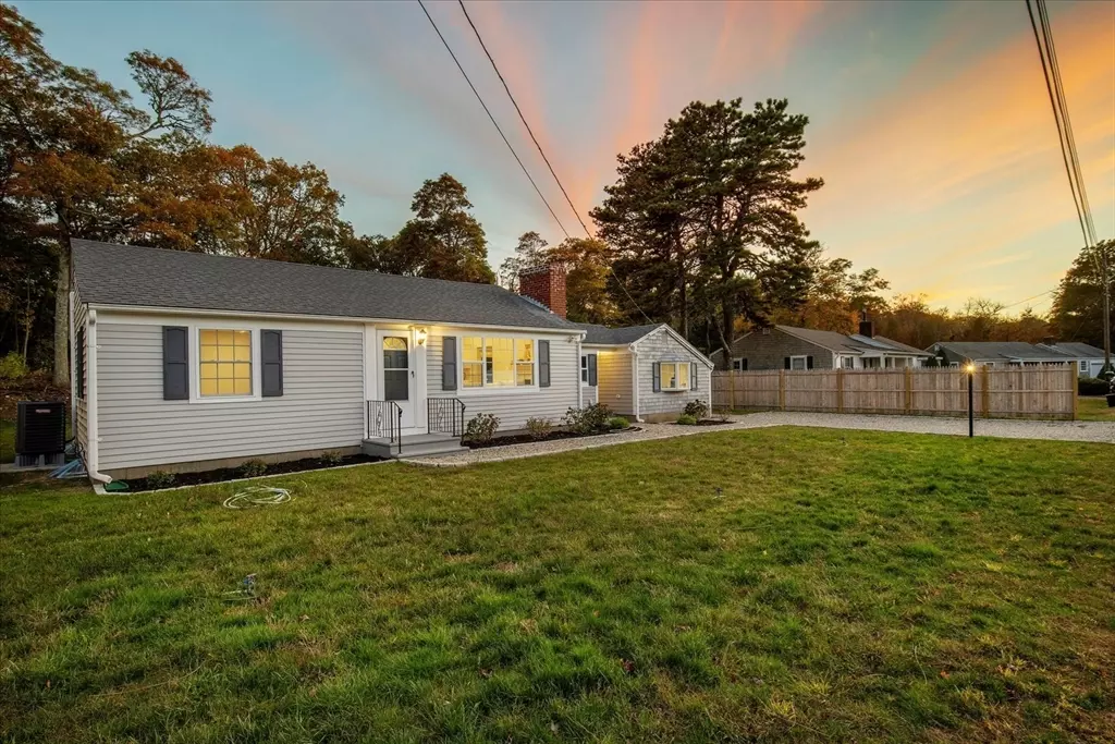 Harwich, MA 02645,15 Shannon Rd