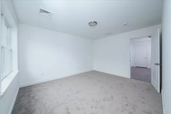 Milford, MA 01757,10 Black Bear Circle #10