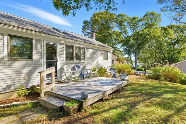 Dennis, MA 02660,26 Olivia Walker Way