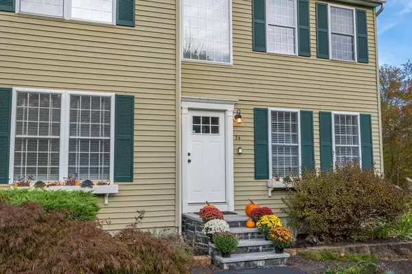 Dudley, MA 01571,24 Susan Dr