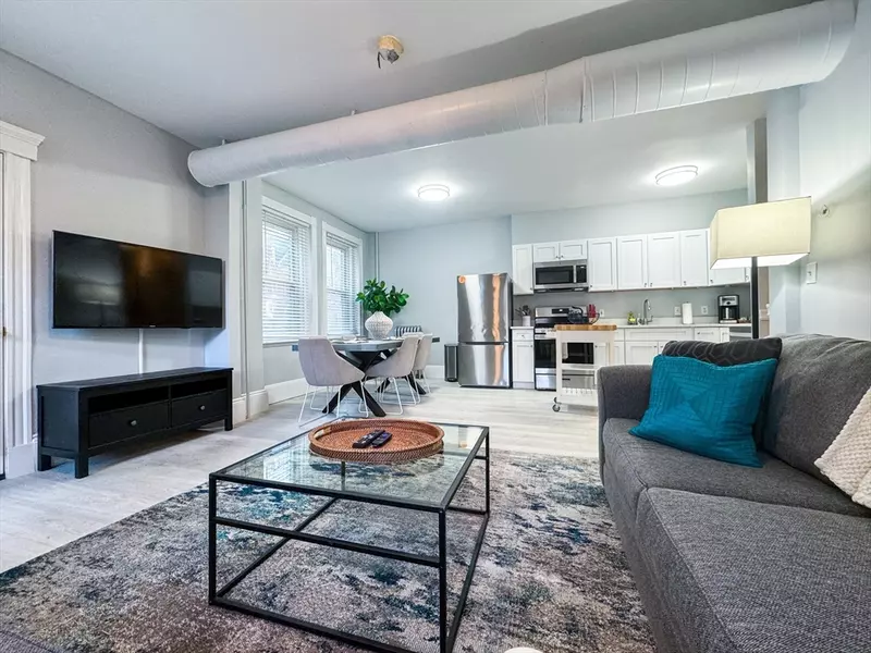 636 Washington St #1, Brookline, MA 02446