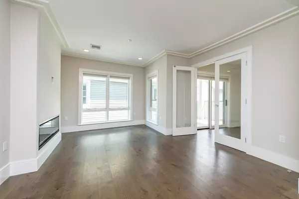 Boston, MA 02135,212-214 Market Street #201