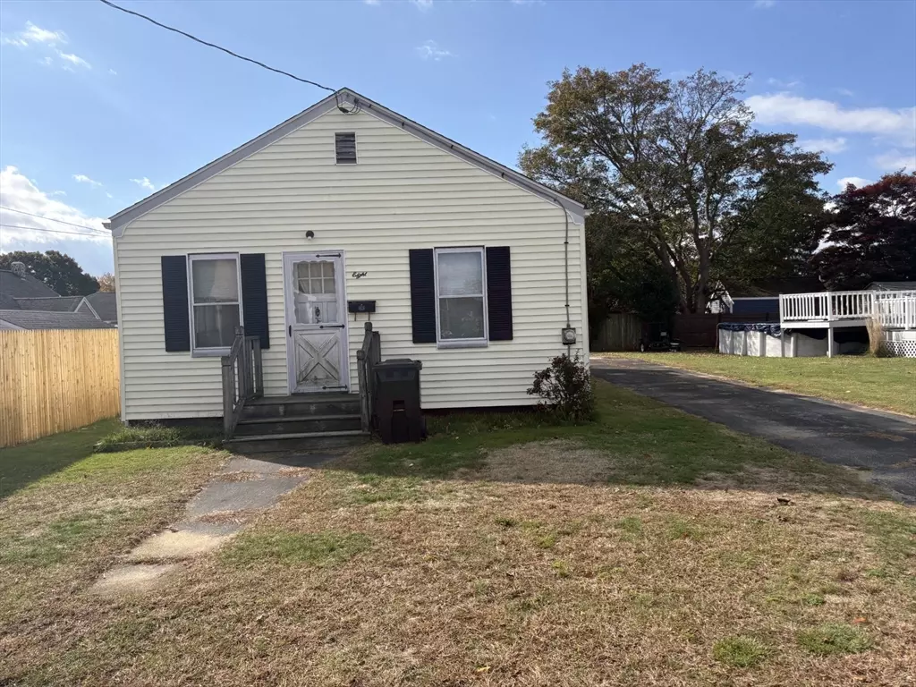 Swansea, MA 02777,8 Second Street