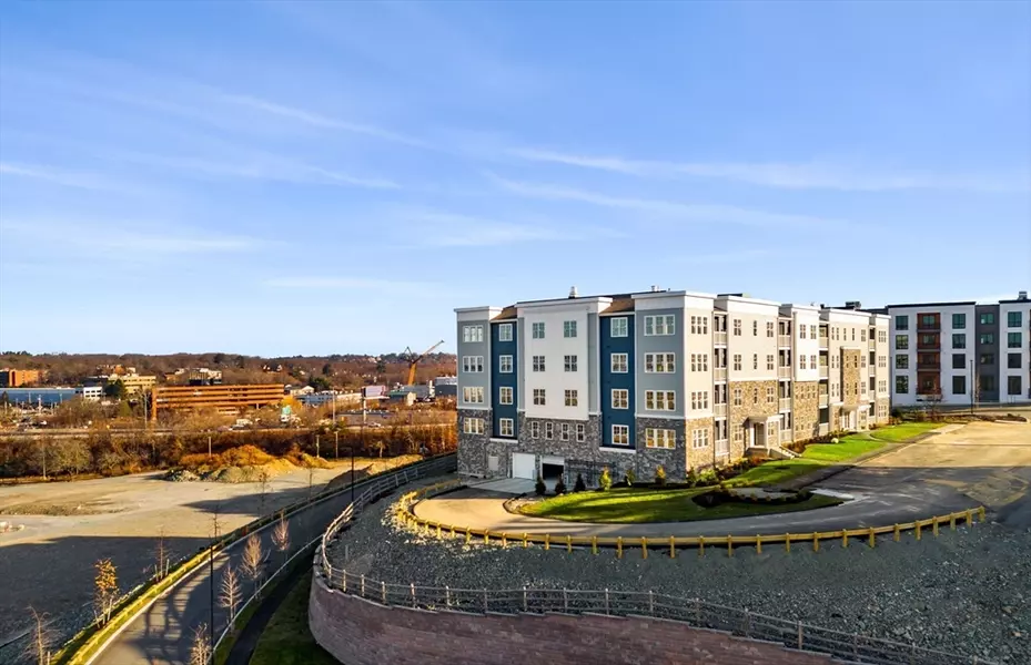 6 Stratton Drive #404, Woburn, MA 01801