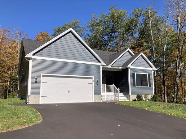 28 Spring Street, Petersham, MA 01366