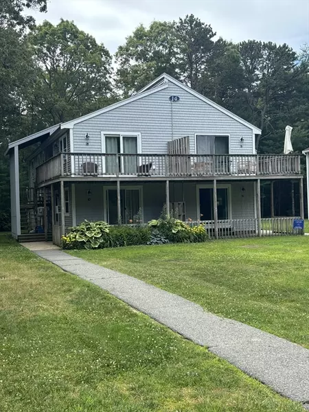 70 Cape Dr #14D, Mashpee, MA 02649