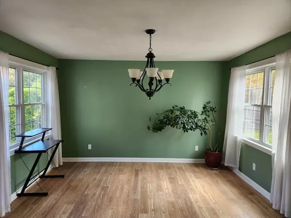 Stoughton, MA 02072,29 Rayburn Rd
