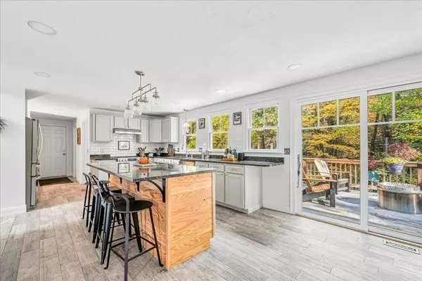 Pembroke, MA 02359,20 Edward Dr