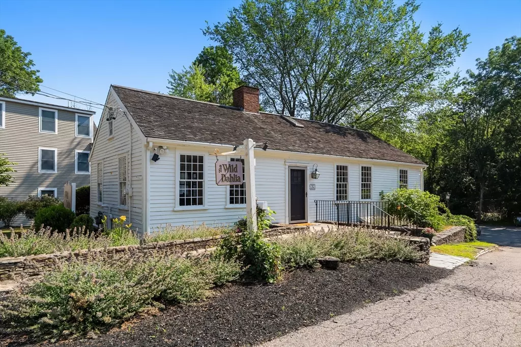 Easton, MA 02356,56 Main St