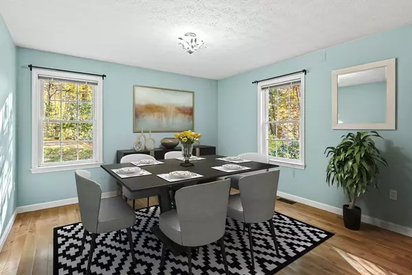 Upton, MA 01568,29 Shore Drive