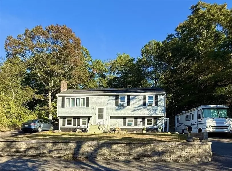 16 Micajah Ave, Plymouth, MA 02360