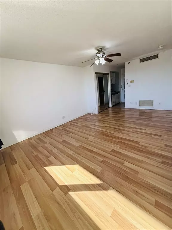 Worcester, MA 01608,70 Southbridge St #310