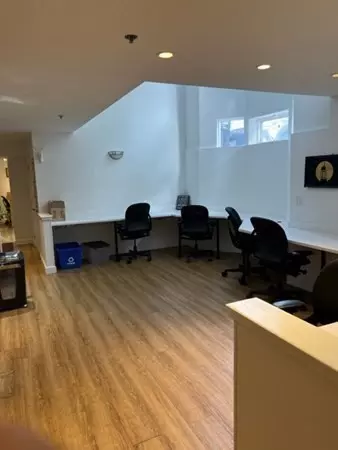 Cambridge, MA 02140,1776 Massachusetts Ave #2a