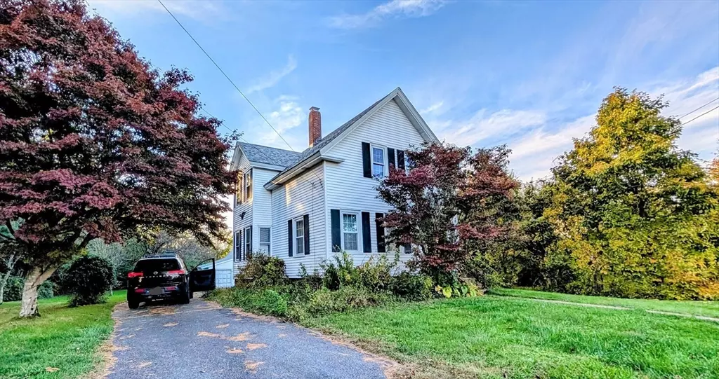 Taunton, MA 02780,71 Linden St