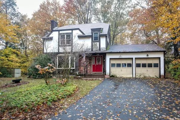 36 Patriots Path, Russell, MA 01071