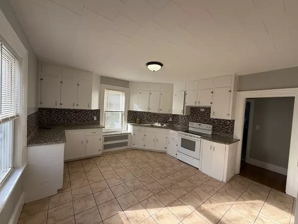Medford, MA 02155,148 George Street #2