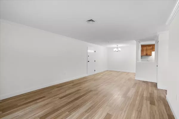 Quincy, MA 02169,15 Bower Rd #A2