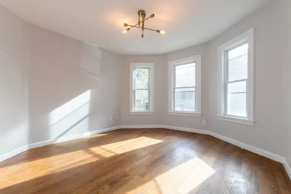 Cambridge, MA 02139,131 Erie St #1