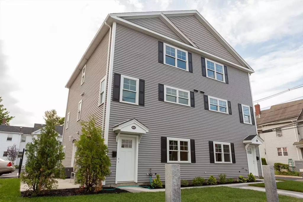 Waltham, MA 02453,63 Bacon Street #2