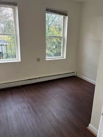 Boston, MA 02130,59 South Huntington #8