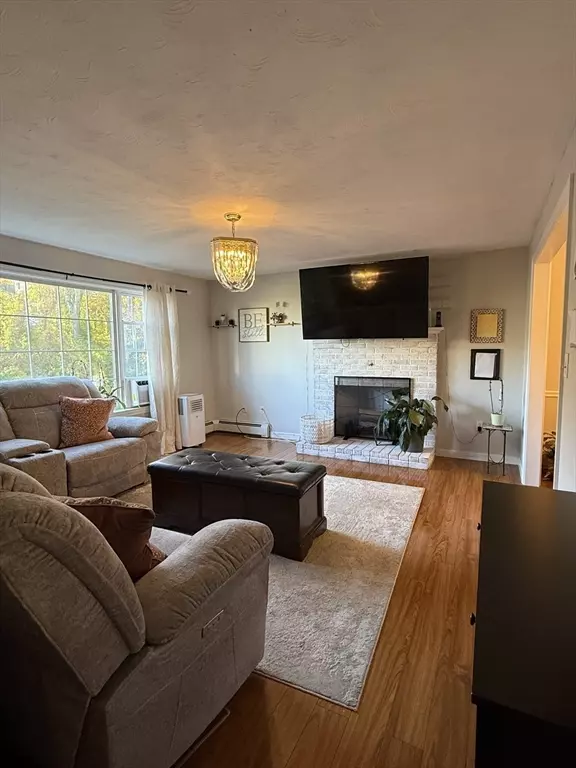 Milford, MA 01757,97 E Street Ext