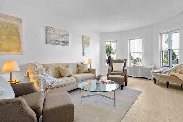 Watertown, MA 02472,51-53 Harrington Street #51