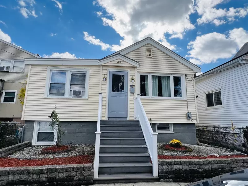 43 Washington St, Revere, MA 02151