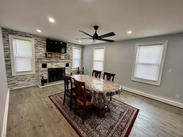 Westfield, MA 01085,240 Russellville Rd