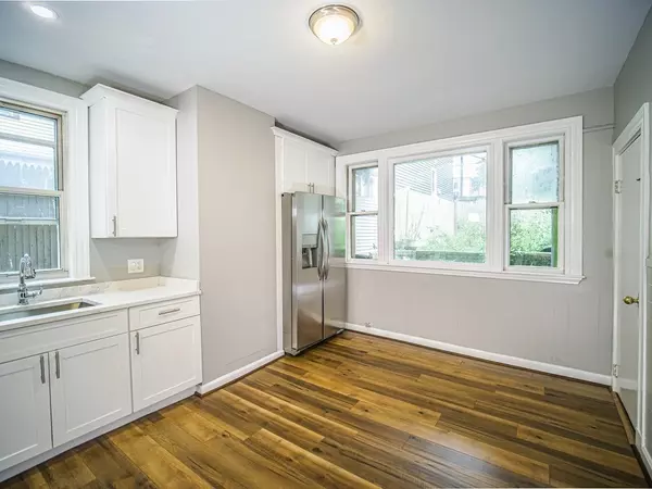 Boston, MA 02128,428 Saratoga St