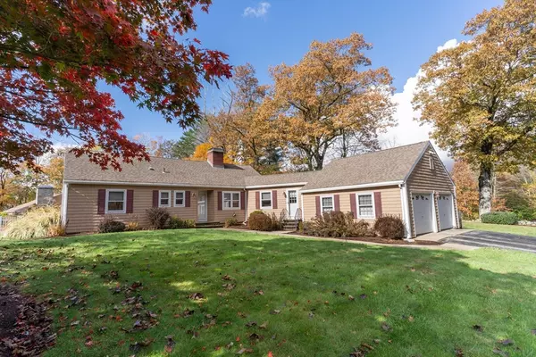 Sturbridge, MA 01566,1 Leslie Ln